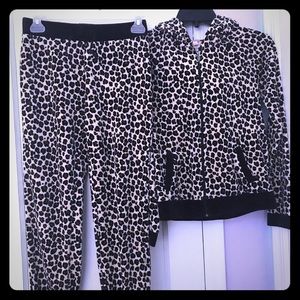 Sweatshirt and sweatpants juicy couture set